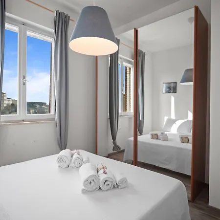 Balcone Sul Centro Storico Ac Wi-fi Parcheggio アパート *